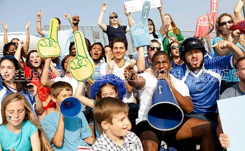 凯时k8国际官网下载中文在线女生上体校学习足球运动员技能，值得吗？